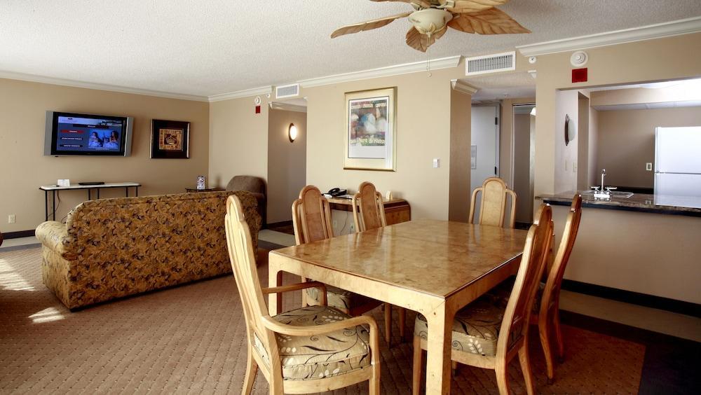 Crowne Plaza Pensacola Grand Hotel Стая снимка