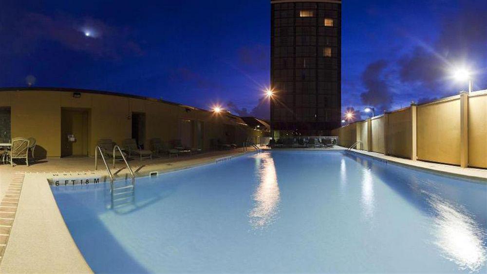 Crowne Plaza Pensacola Grand Hotel Екстериор снимка