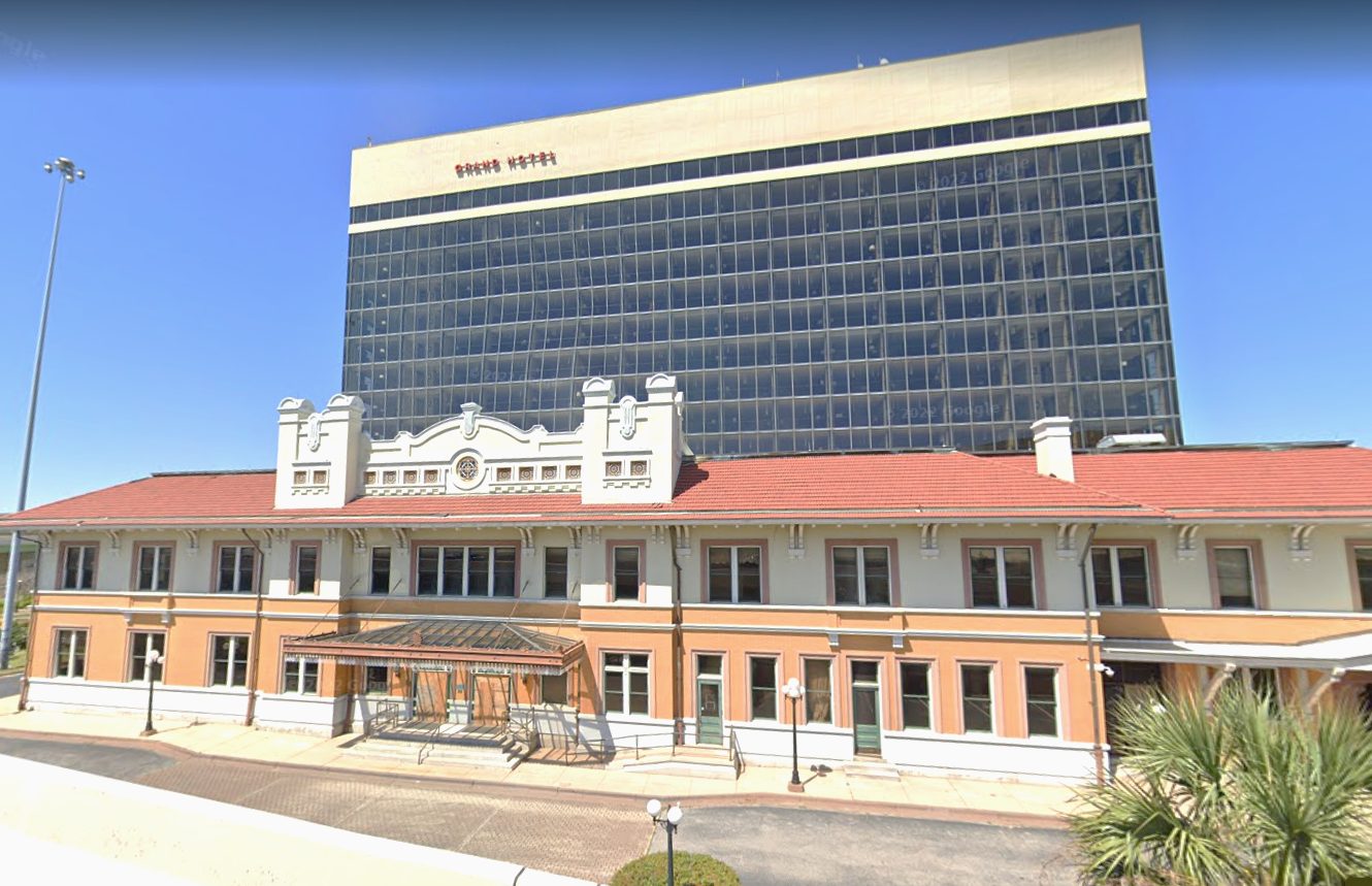 Crowne Plaza Pensacola Grand Hotel Екстериор снимка